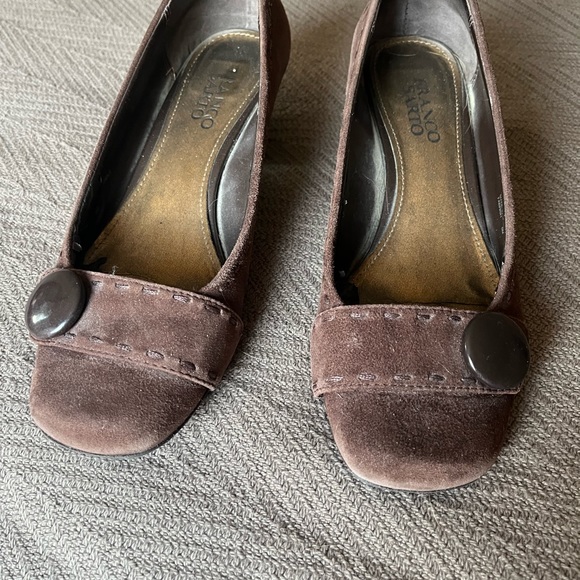 Franco Sarto short heels in rich brown suede - Picture 2 of 5